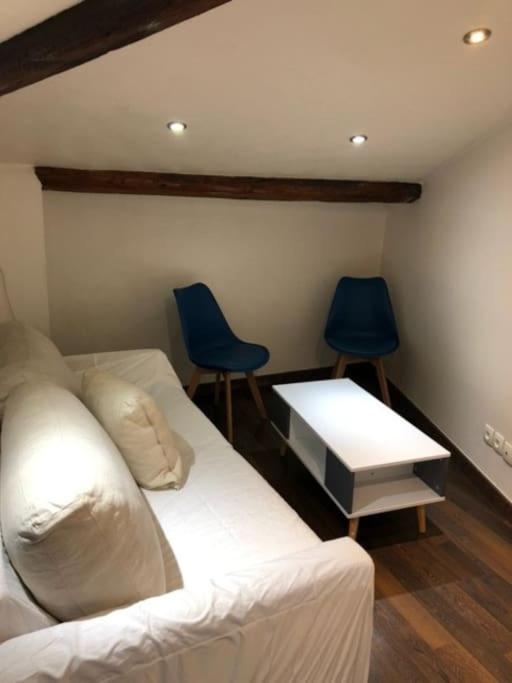 Pepite Rare 8 Personnes Au Coeur Battant Du Vieux Lyon Apartment Exterior photo